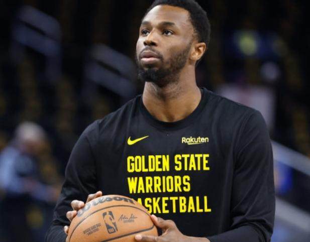 嘴哥再因私人原因消失 无限期离队真因成巨大谜团