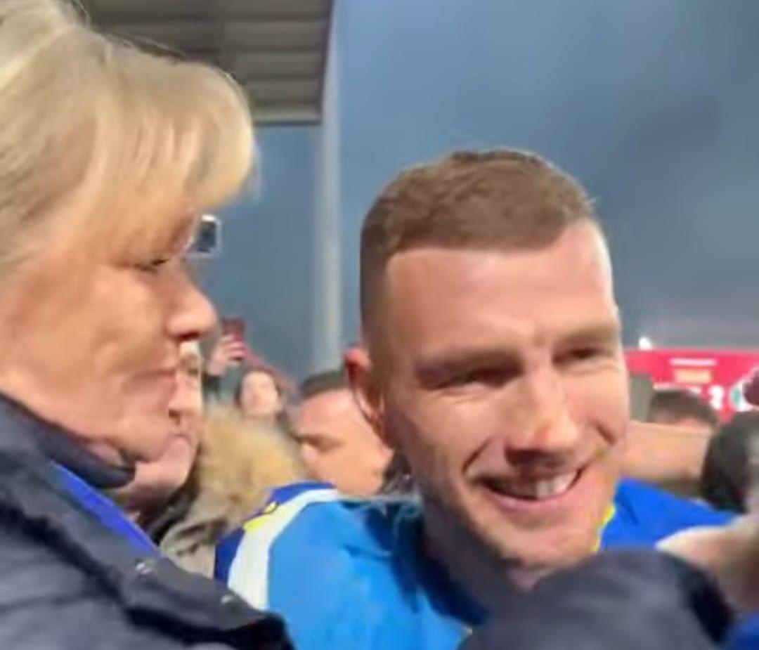 世界赛官网-哲科：想把这场晋级世界杯的胜利献给我的家人，我欠他们太多